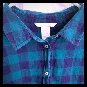 Blue and green plaid long sleeve shirt button up